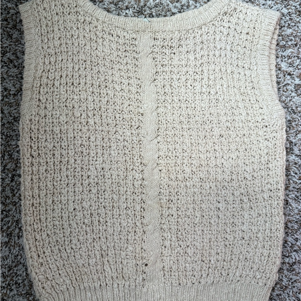 Liz Claiborne Women's Cream Knit Sweater Vest